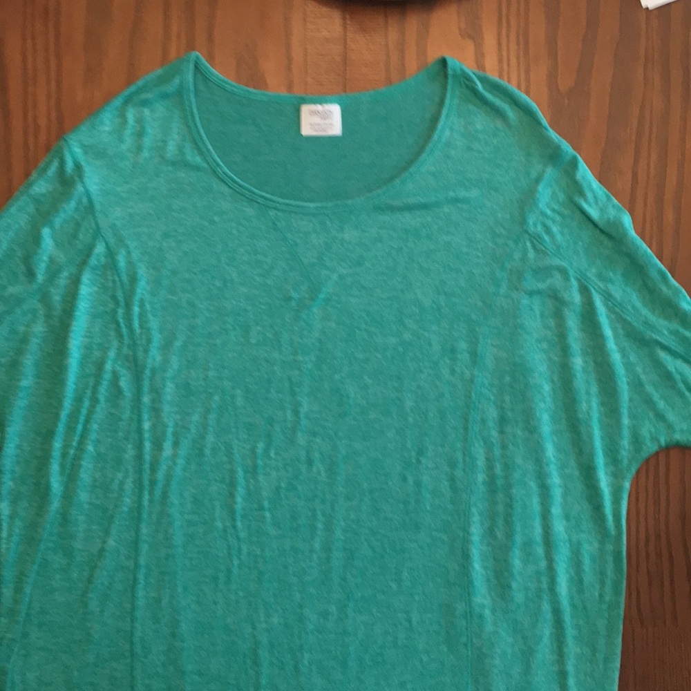 Danskin Now workout top 2X
